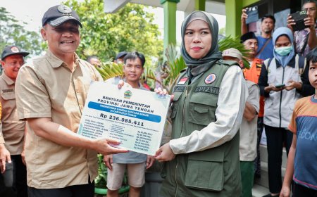Luthfi Tinjau Pengungsi Banjir Demak, Tekankan Pemenuhan Layanan Dasar Warga