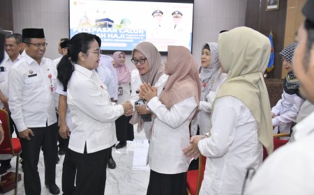 Wali Kota Lepas 63 ASN Pemkot Semarang Berhaji, Tekankan Pelayanan dan Keteladanan