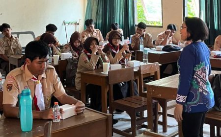 USM Tingkatkan Kemampuan Public Speaking dan Kreativitas Digital Siswa SMA N 11 Semarang