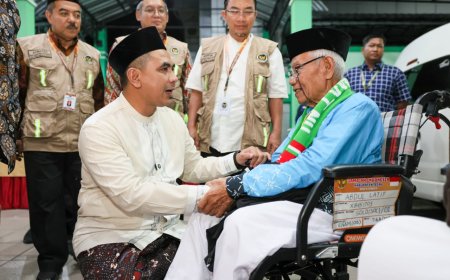 Taj Yasin Lepas Kloter Perdana Haji 2026, Lebih dari 34 Ribu Jemaah Jateng Siap Berangkat