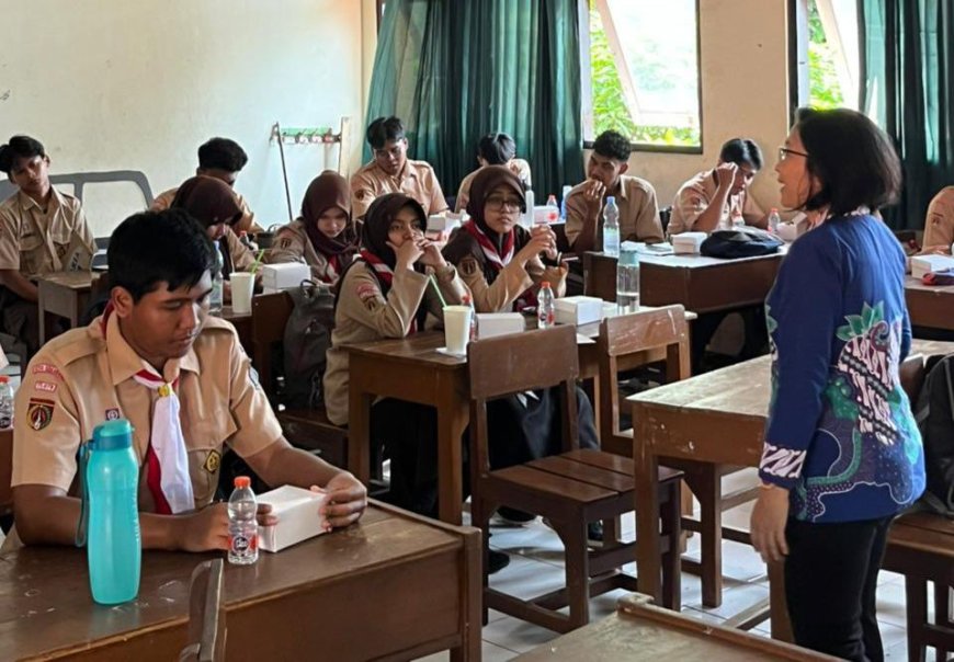 USM Tingkatkan Kemampuan Public Speaking dan Kreativitas Digital Siswa SMA N 11 Semarang