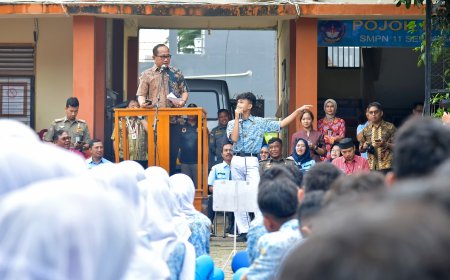Satpol PP Goes to School, Upaya Pemkot Semarang Bentuk Generasi Sehat dan Berkarakter