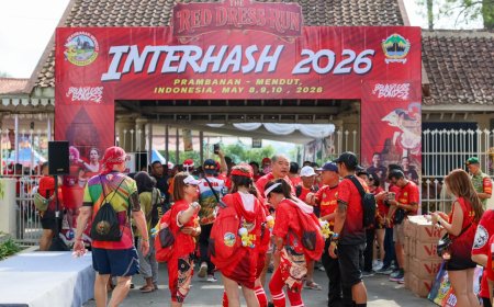 Red Dress Run Interhash 2026 Meriahkan Magelang, Ribuan Pelari dari 44 Negara Ikut Ambil Bagian
