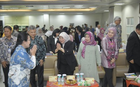 Hadiri Pelantikan ISEI Semarang, Agustina Dorong Kolaborasi Lewat Program Waras Ekonomi