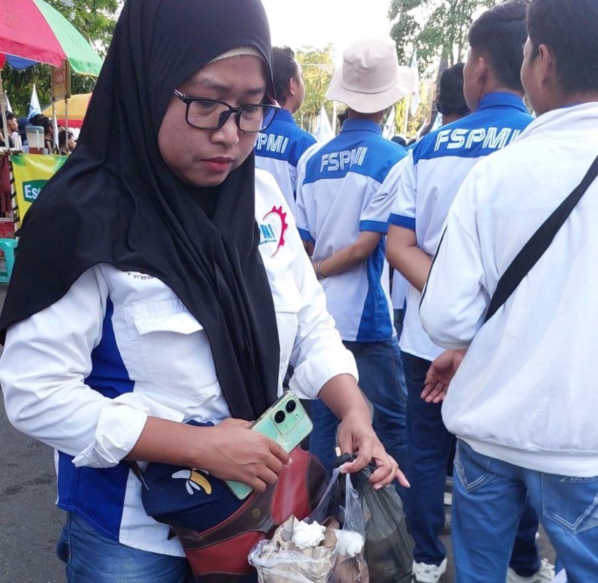Buruh Semarang Sampaikan Aspirasi Secara Damai, Wali Kota Agustina Beri Apresiasi