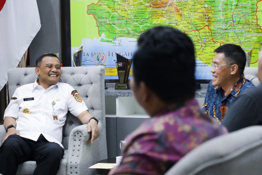 50 Biksu Ikuti Walk for Peace 2026 Menuju Borobudur dalam Rangka Waisak