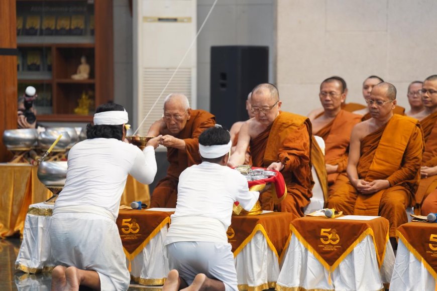 Saṅgha Theravāda Indonesia Gelar Pengecoran Rupang Buddha Nusantara di Surabaya