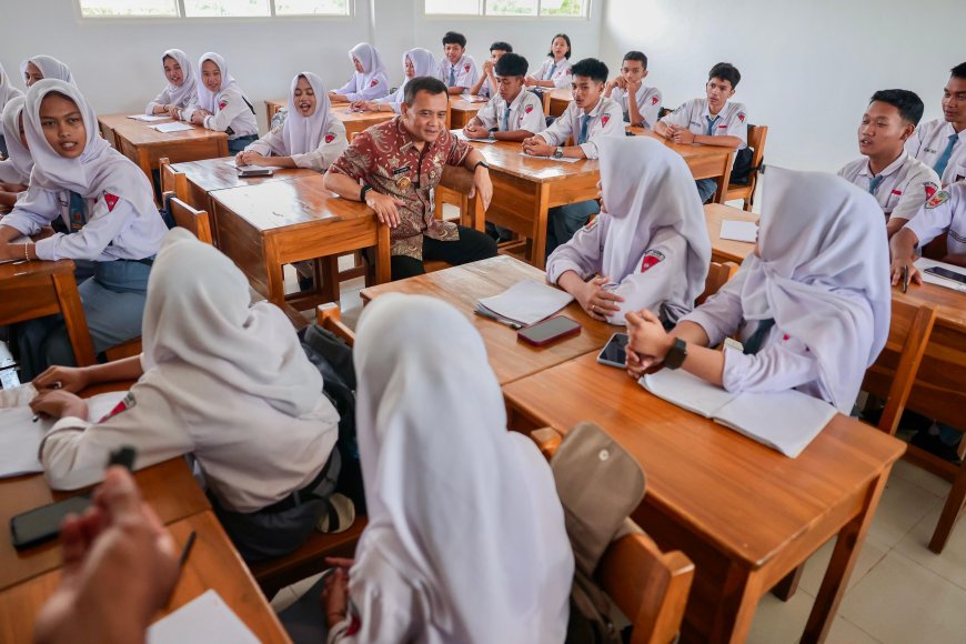 Ahmad Luthfi Resmikan SMA Negeri 1 Kemalang untuk Perluas Akses Pendidikan