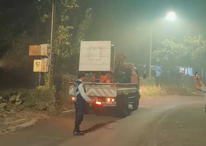 Patroli PJU Tiap Malam, Dishub Semarang Bergerak Cepat Tangani Lampu Jalan Padam