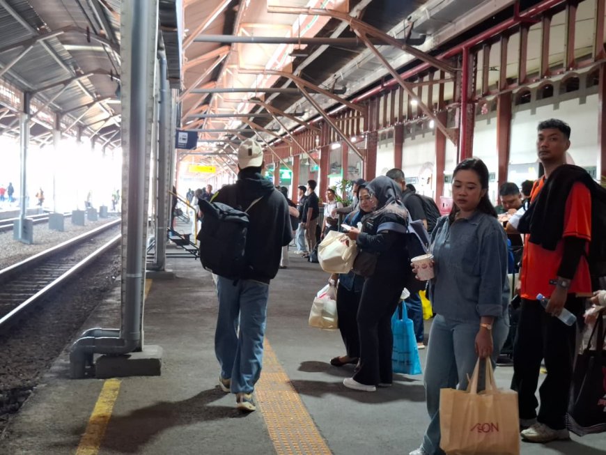 Jelang Idul Adha, 109 Ribu Penumpang Padati Layanan KA di Daop 4 Semarang