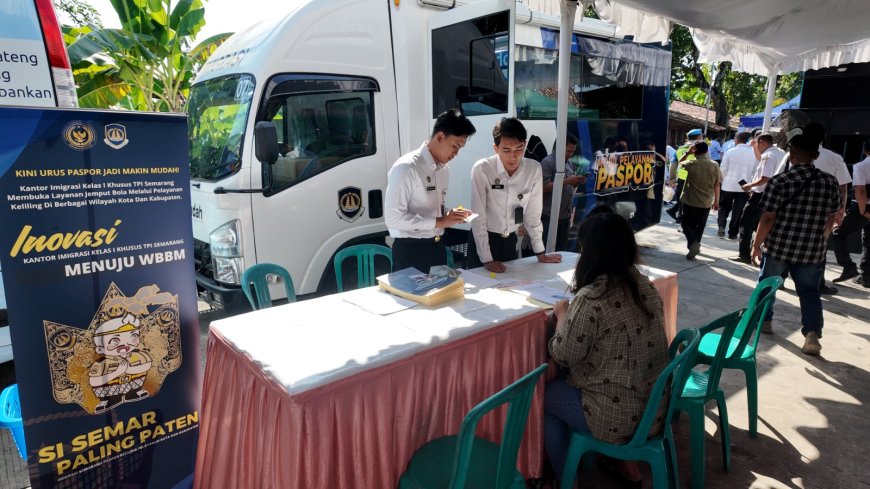 Jemput Bola hingga Desa, Imigrasi Semarang Layani Pembuatan Paspor Warga Demak